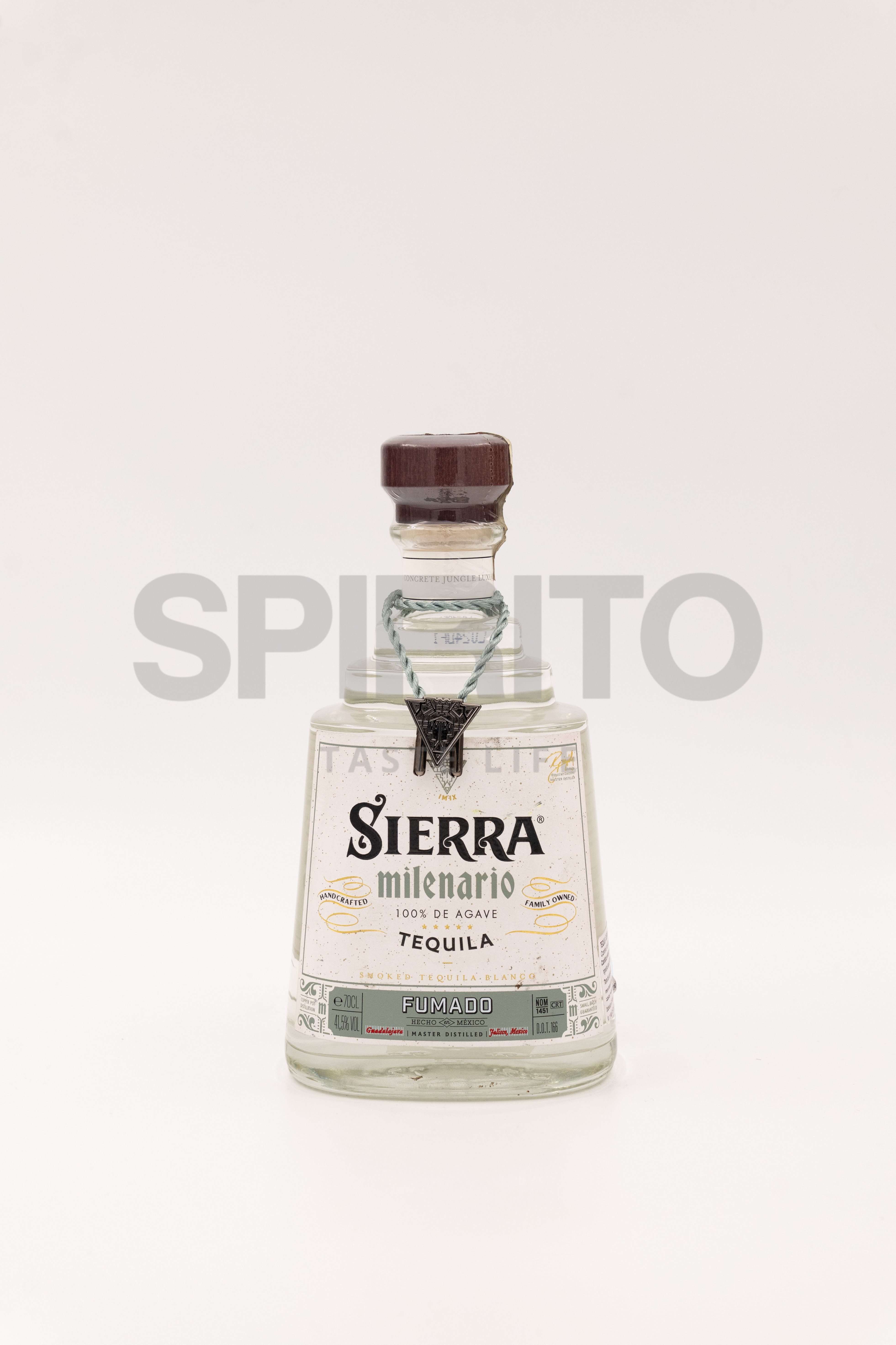 SIERRA MILENARIO FUMADO 41,5% ALC 700 ML